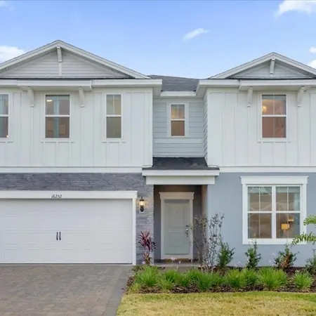 10 Bedrooms - 8 Bathrooms - Windsor Cay 16252Sm